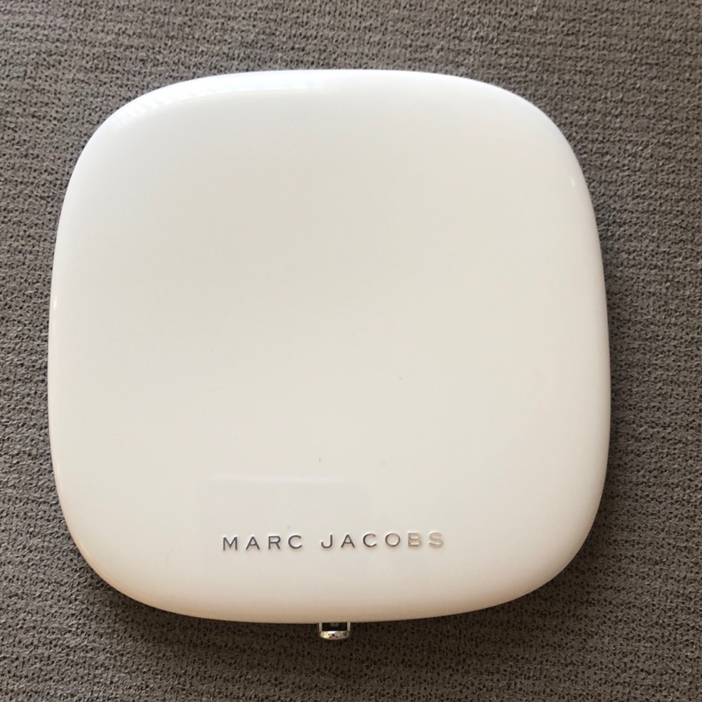 Marc Jacobs Coconut Bronzer tan-tasting